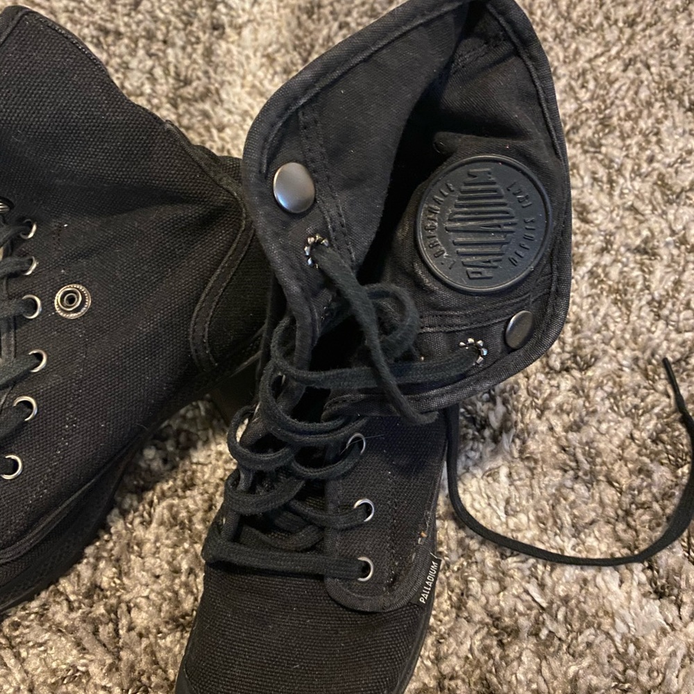 Palladium lace up boots
